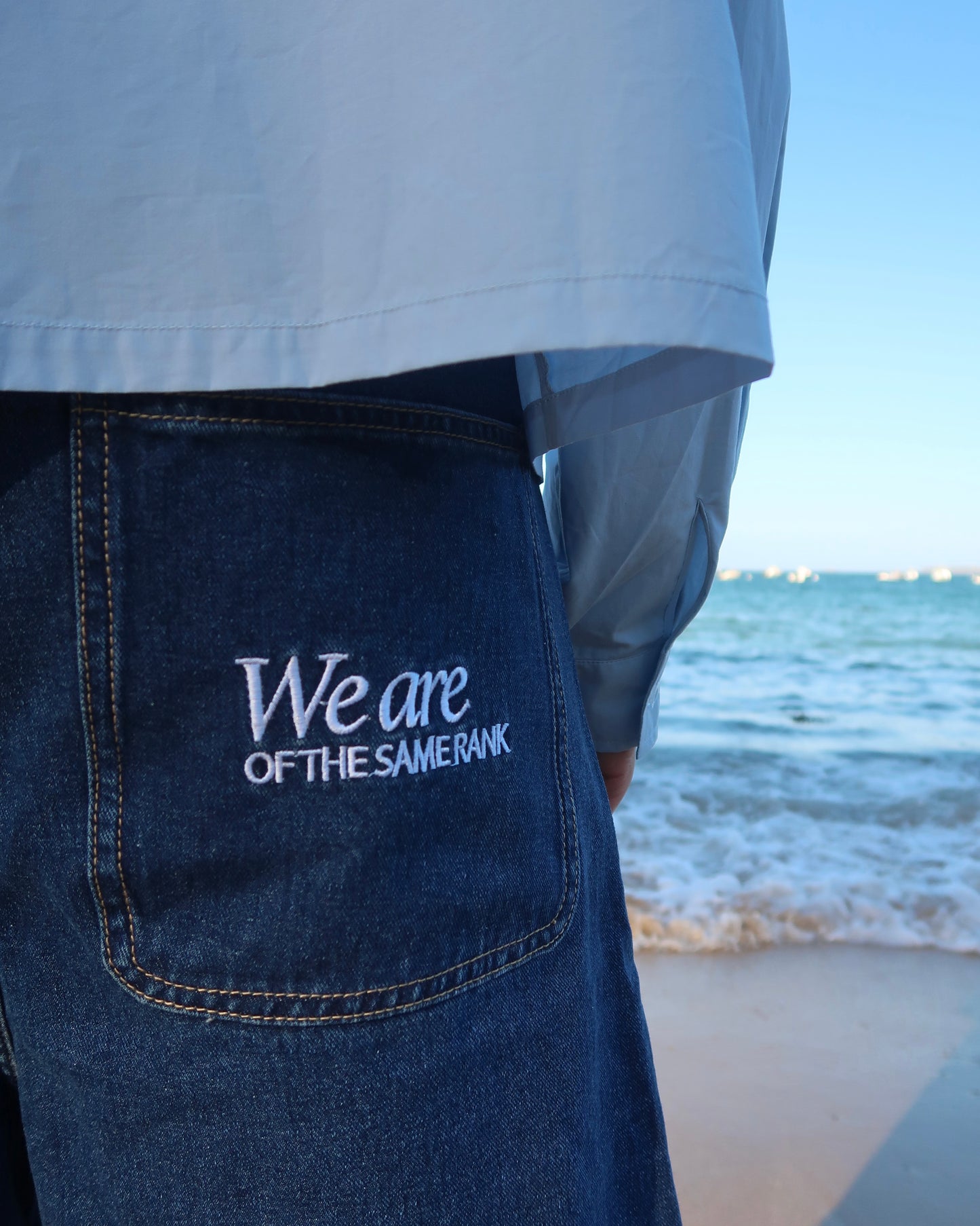 Short denim brut