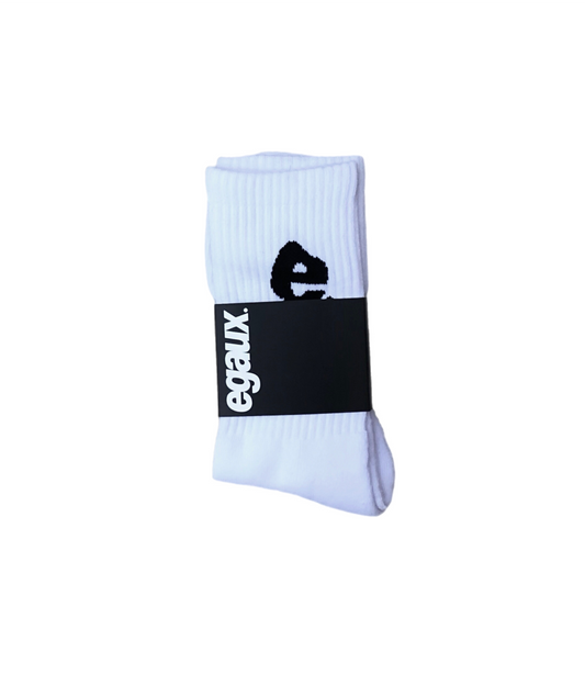 Paire de chaussettes blanches "e."